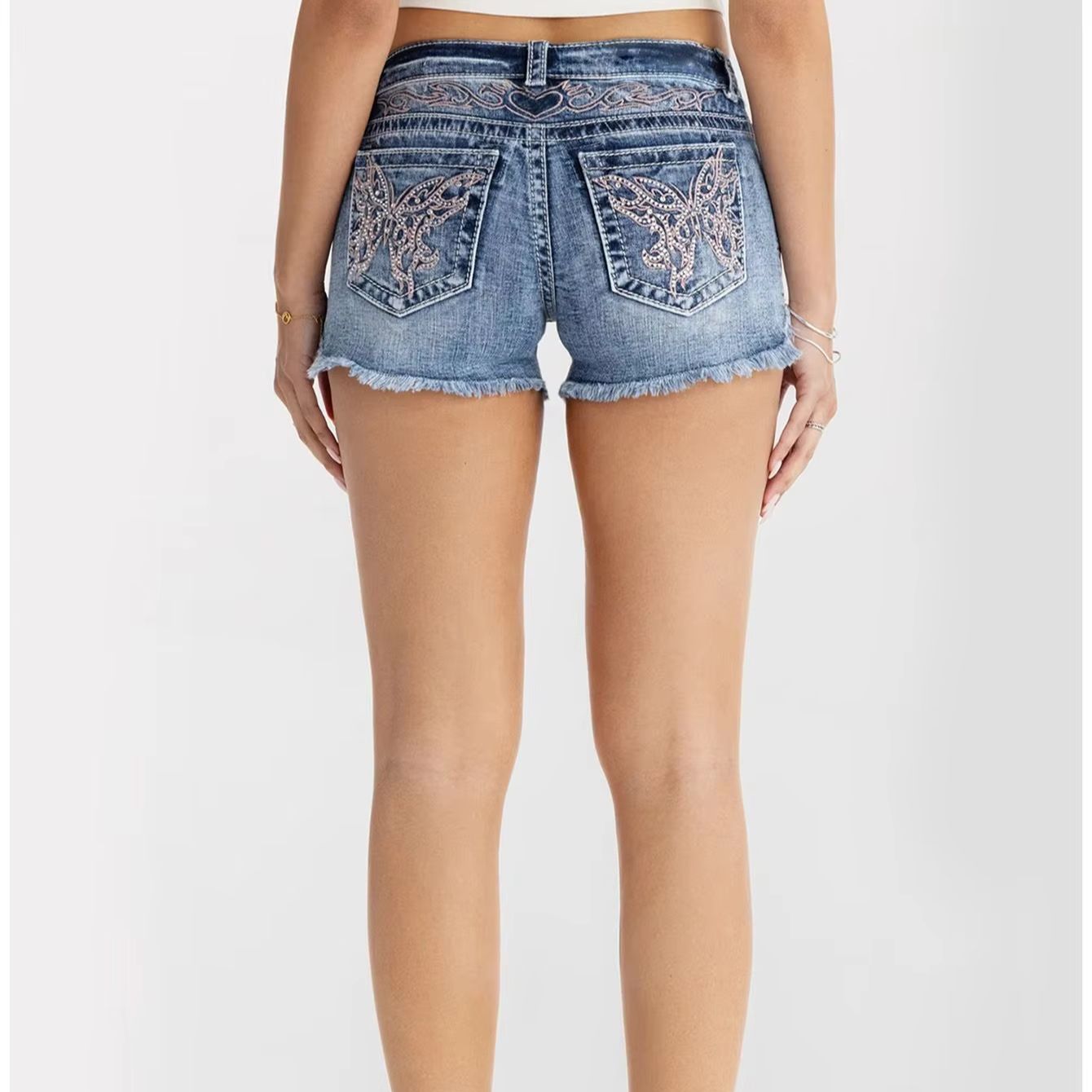 Women Clothes Butterfly Rhines - Shorts Denim Frayed 评论和价格